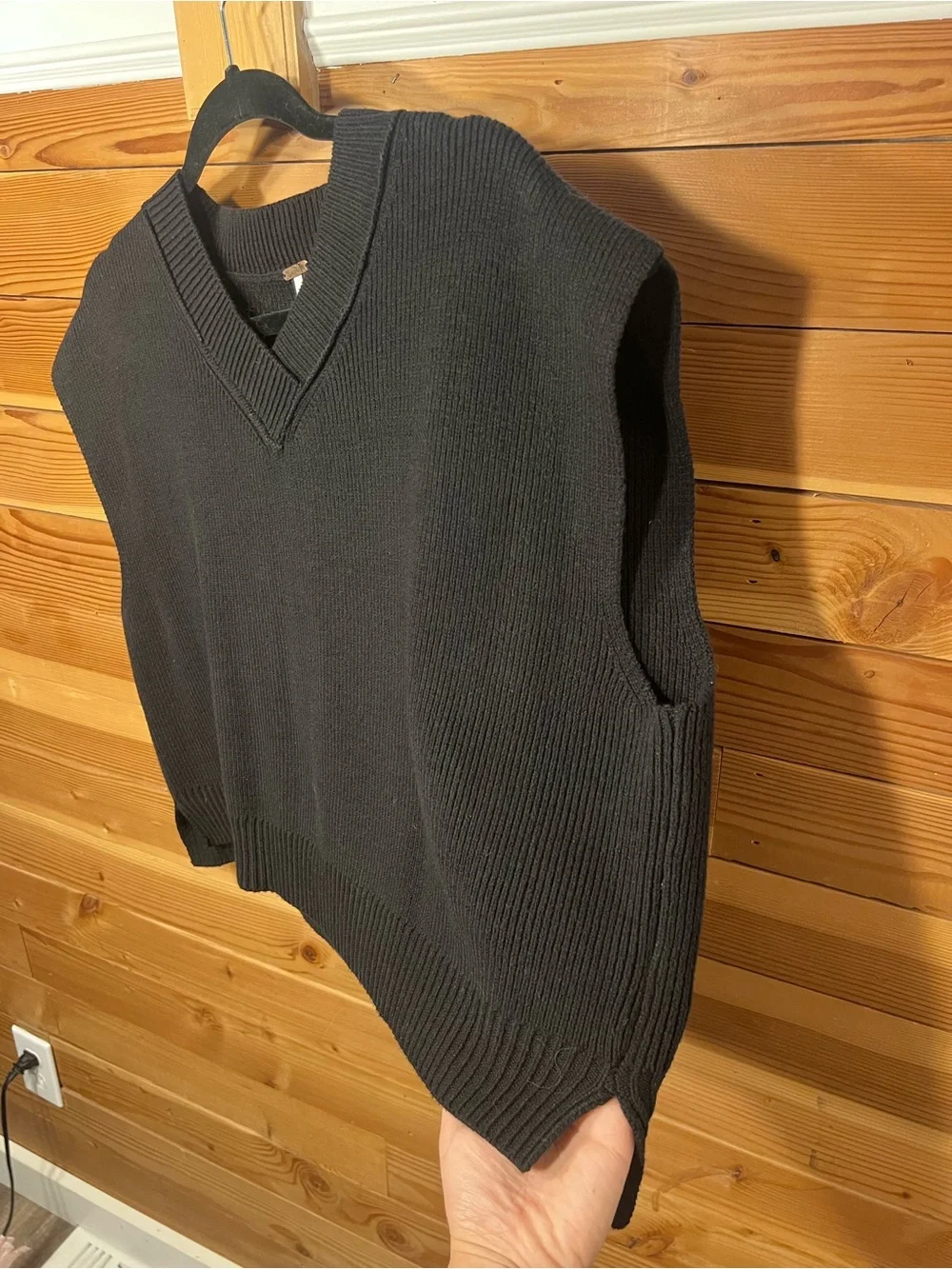 Free People Women’s Large Black V-Neck Knit Sweater Vest